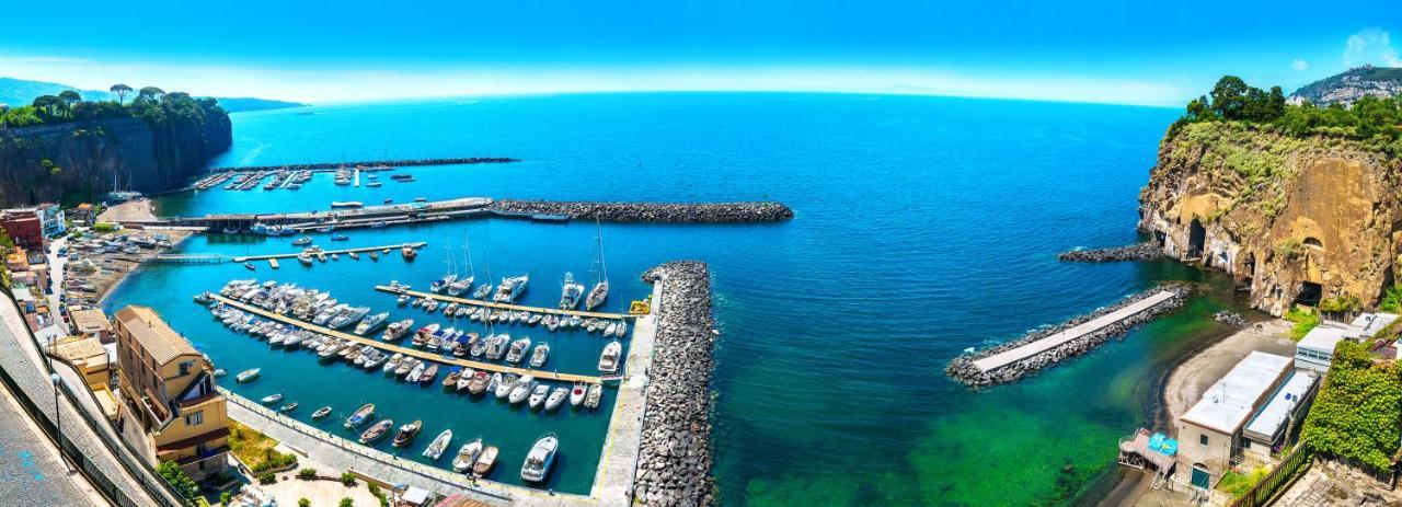 A Suites Sorrento Eksteriør bilde